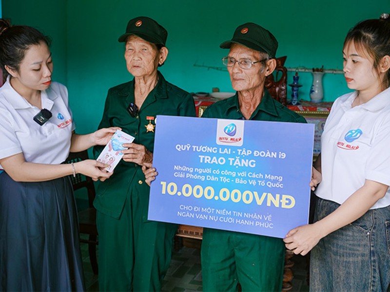 Đội ngũ hỗ trợ khách hàng của J88.best sẵn sàng giải đáp thắc mắc