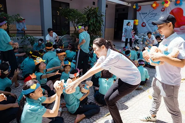 Biểu tượng hộp quà sinh nhật và lễ hội